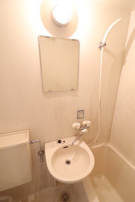 物件内観写真9　(洗面)