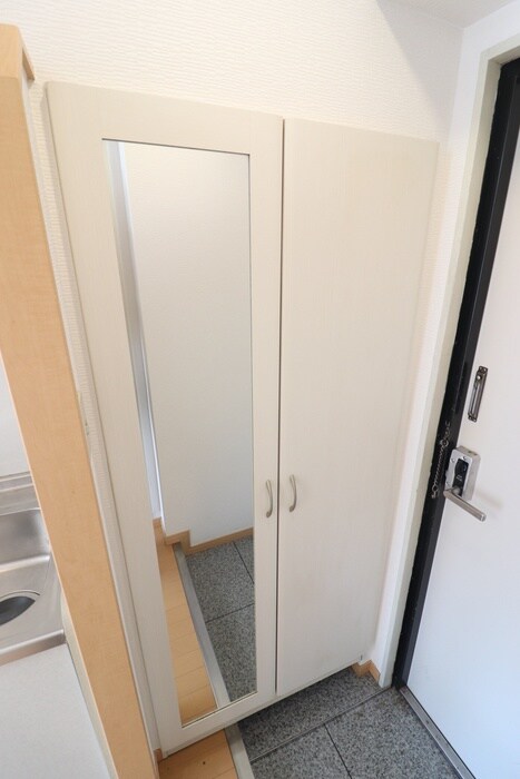 物件内観写真12　(収納)