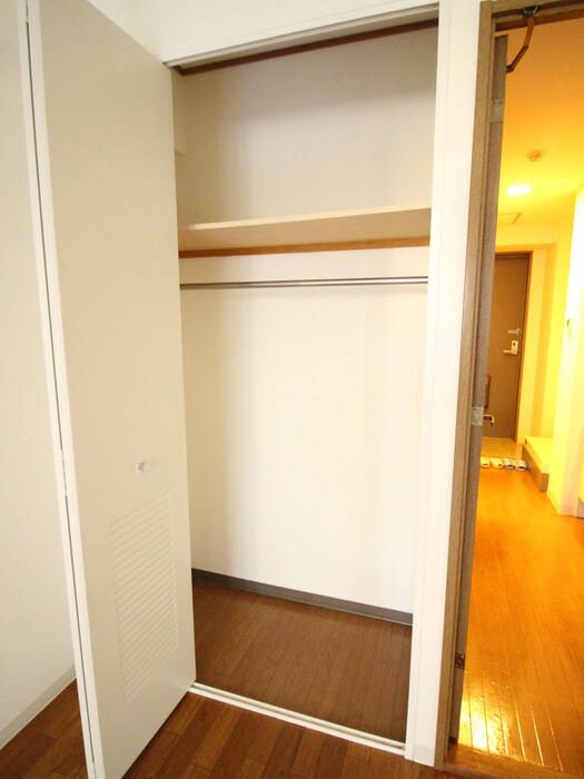 物件内観写真15　(収納)