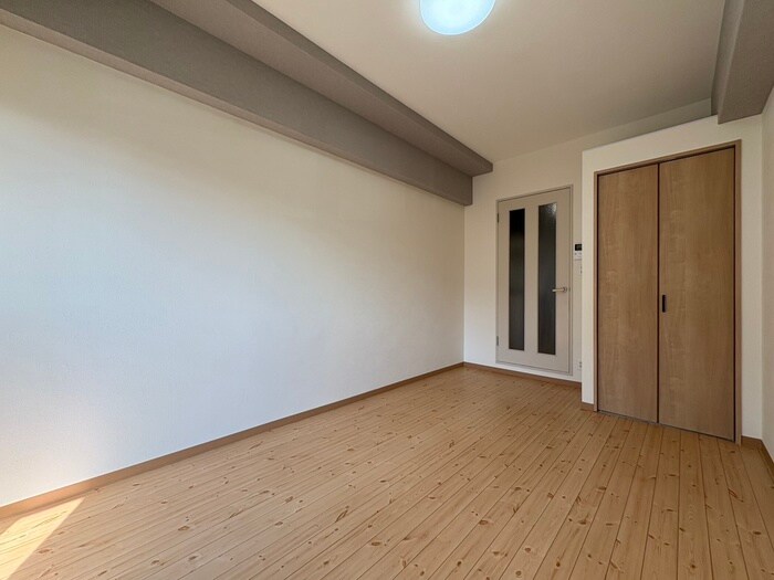 物件内観写真8　(居室)