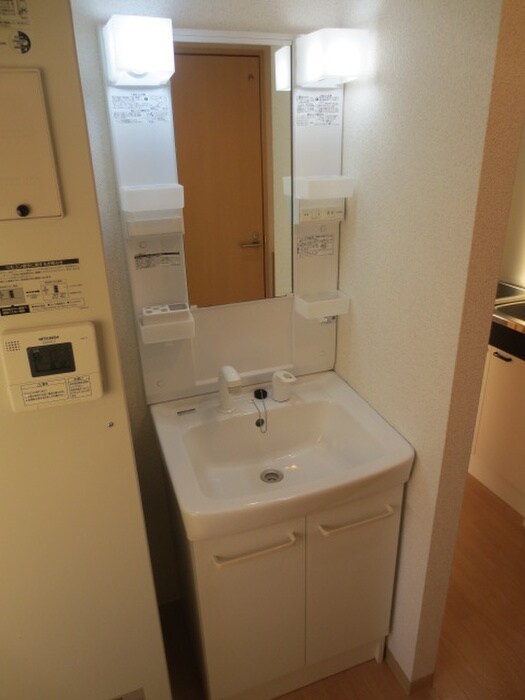 物件内観写真10　(洗面)