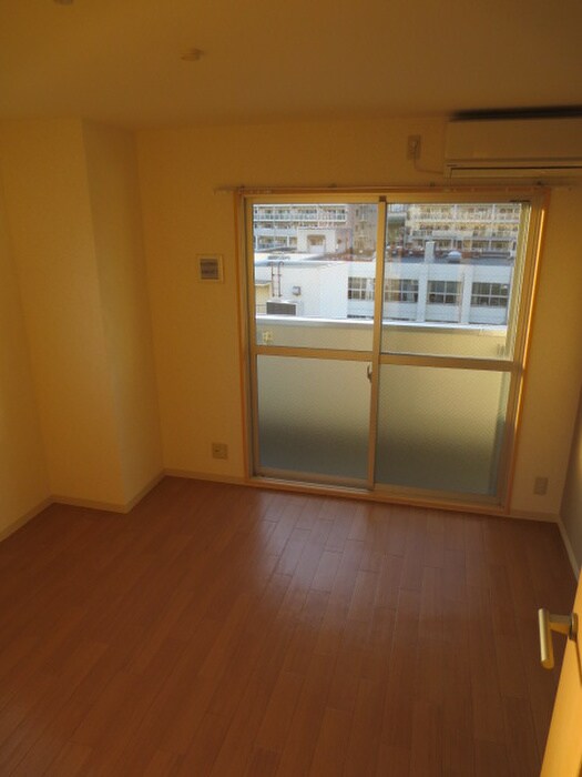 物件内観写真16　(居室)