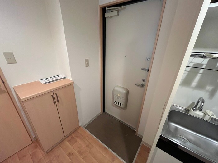 物件内観写真17　(玄関)