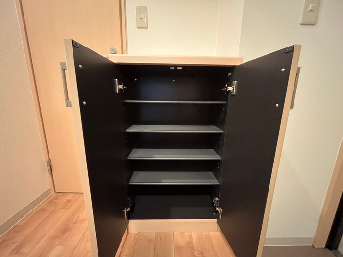 物件内観写真18　(靴箱)