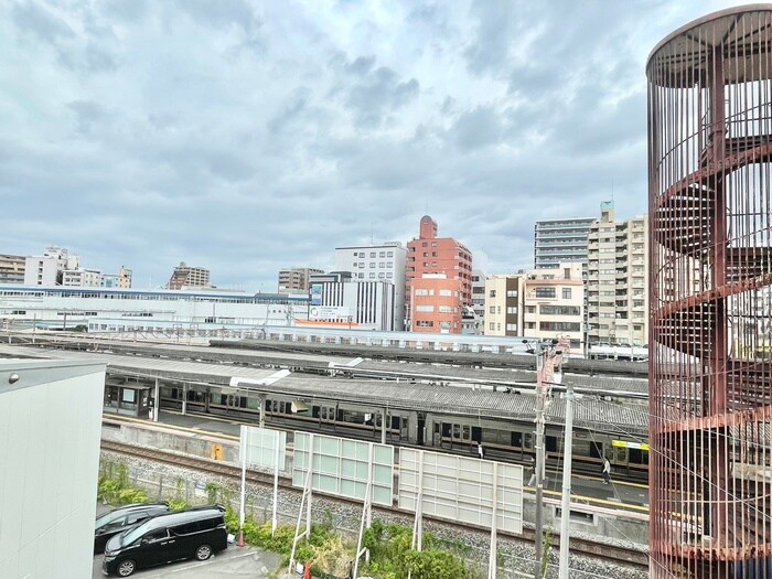 物件内観写真17　(室内からの展望)