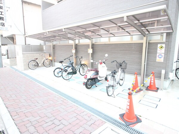 駐輪場