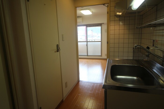 物件内観写真19　(廊下)