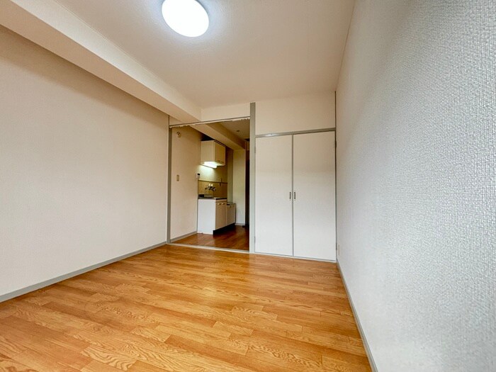 物件内観写真19　(居室)