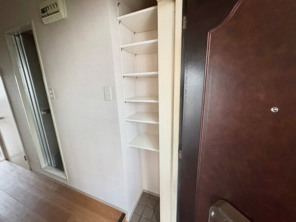 靴箱