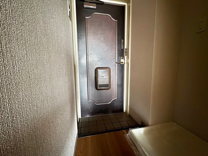 物件内観写真21　(玄関)
