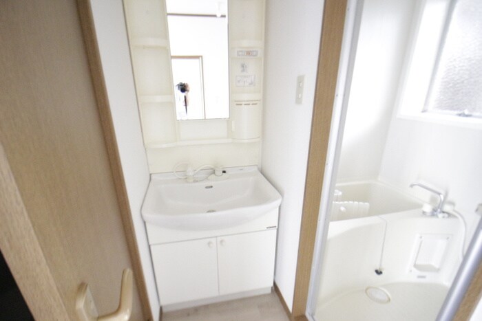 物件内観写真11　(洗面)