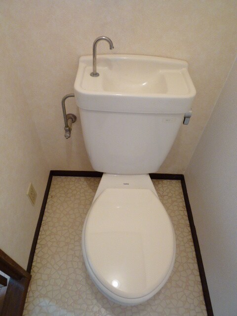 物件内観写真11　(トイレ)