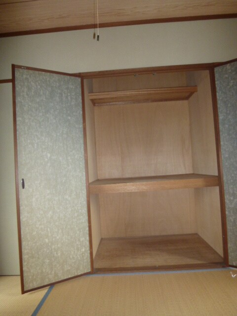 物件内観写真13　(収納)