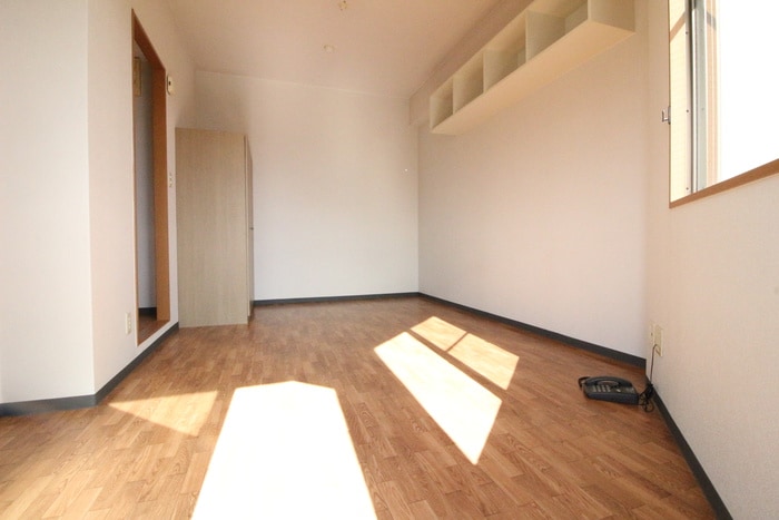 物件内観写真8　(居室)