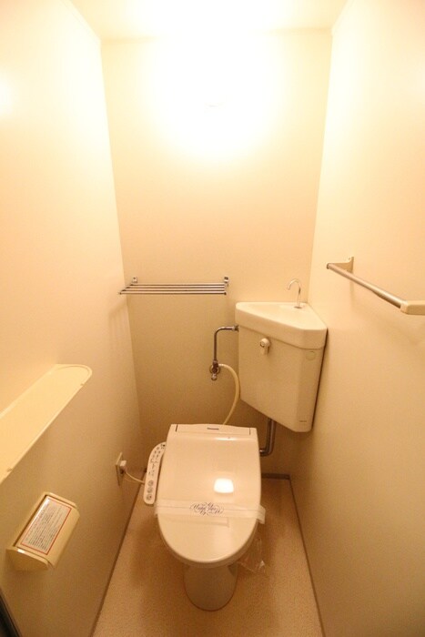 物件内観写真11　(トイレ)