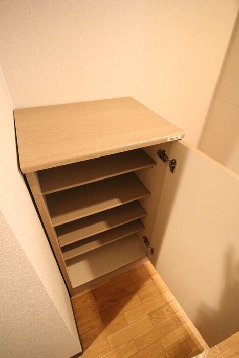 物件内観写真14　(靴箱)