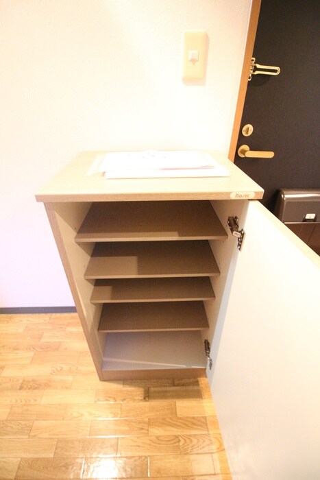 物件内観写真14　(靴箱)