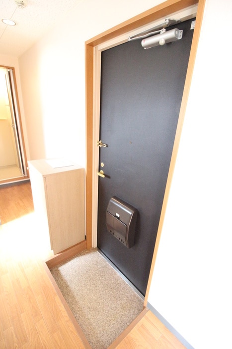 物件内観写真14　(玄関)