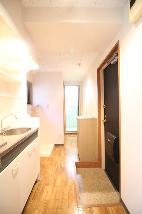 物件内観写真18　(廊下)