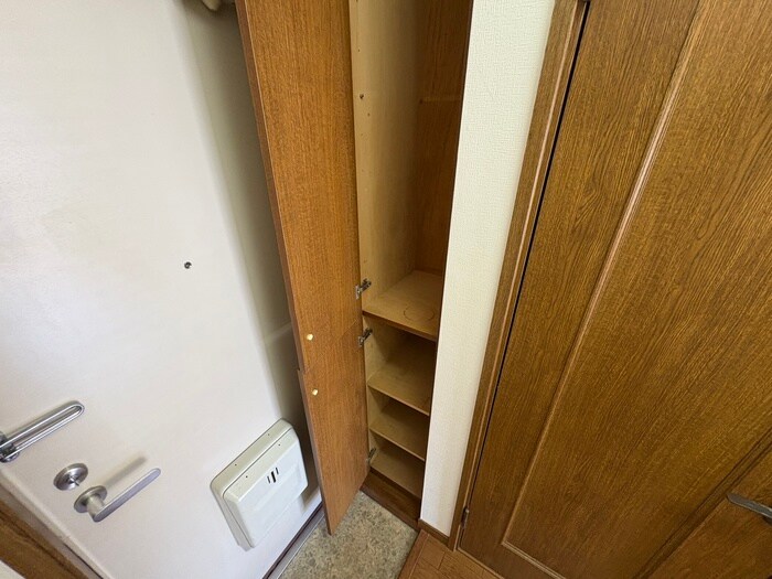 物件内観写真17　(靴箱)