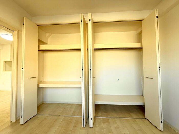 物件内観写真12　(収納)