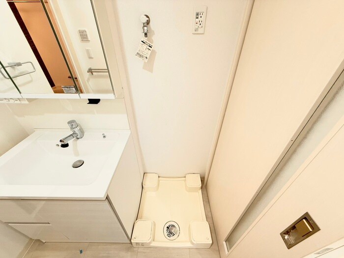 物件内観写真17　(洗濯機置場)