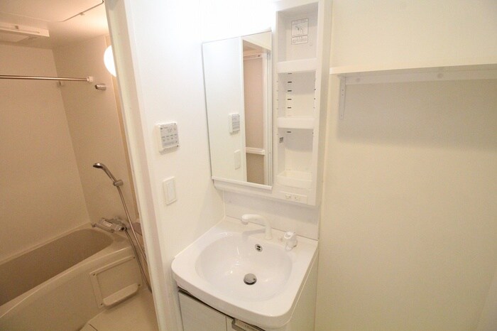 物件内観写真12　(洗面)