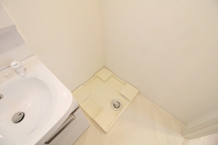 物件内観写真13　(洗濯機置場)