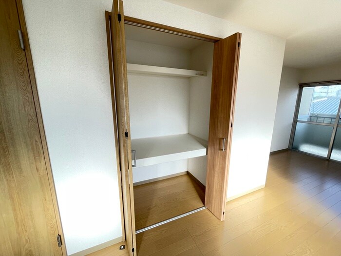 物件内観写真16　(収納)