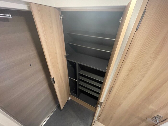 物件内観写真19　(靴箱)