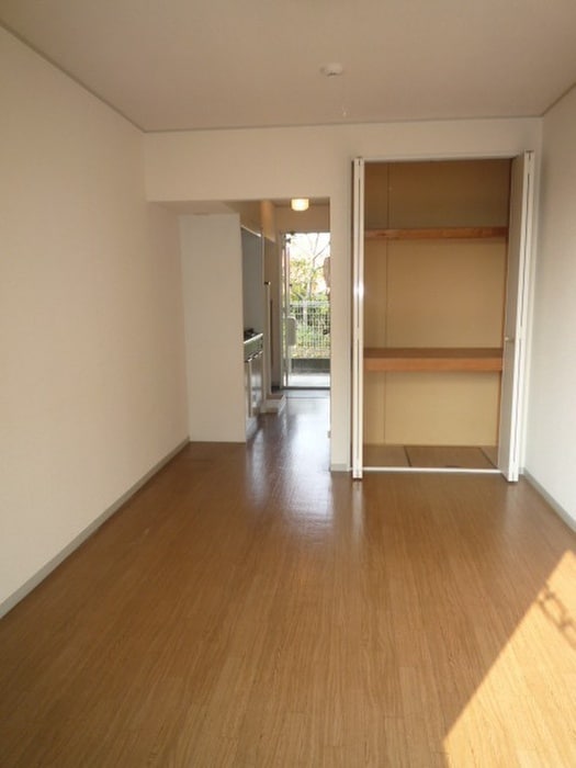 物件内観写真13　(居室)