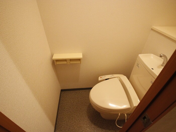 物件内観写真12　(トイレ)