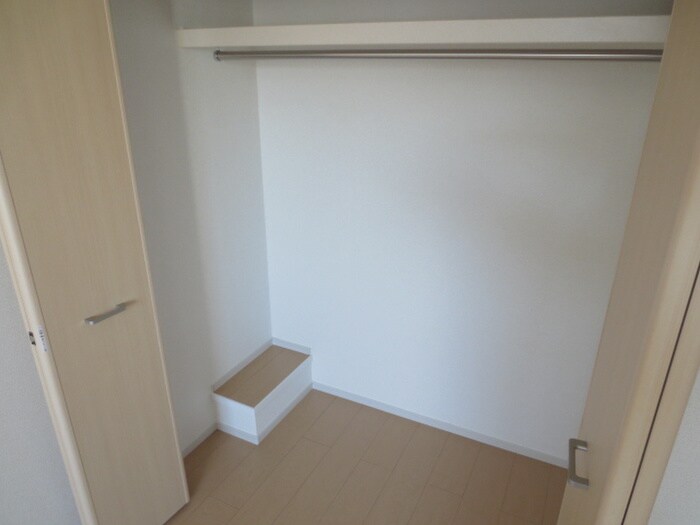 物件内観写真11　(収納)