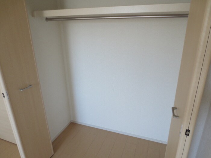 物件内観写真13　(収納)