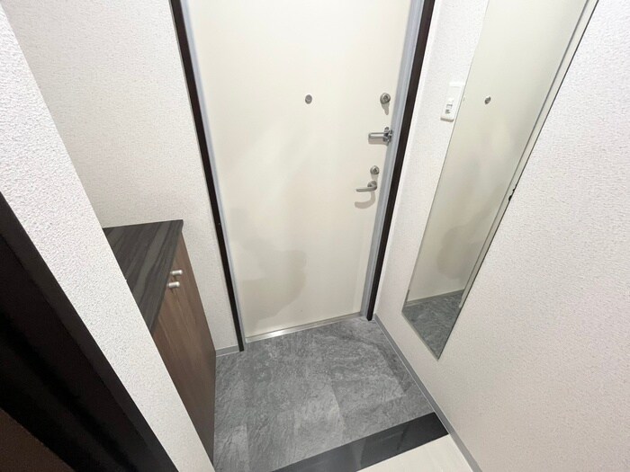 物件内観写真15　(玄関)