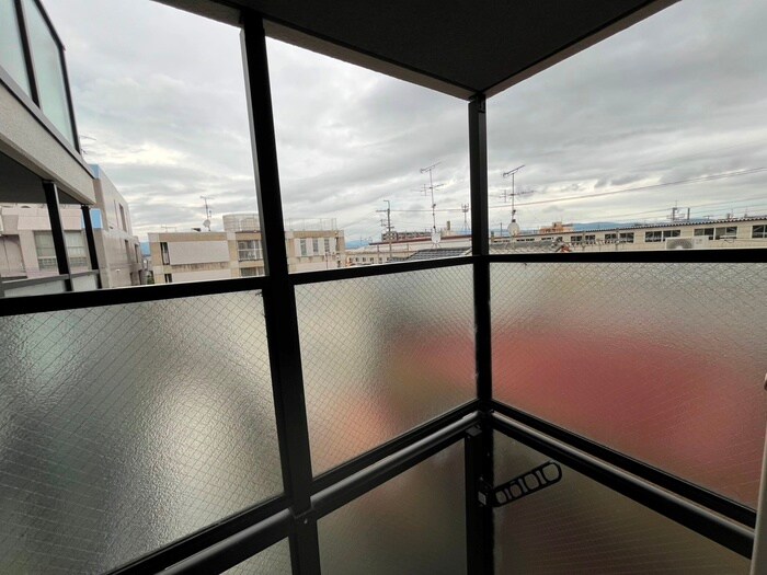 物件内観写真17　(室内からの展望)