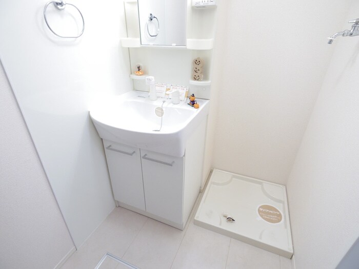 物件内観写真17　(洗濯機置場)