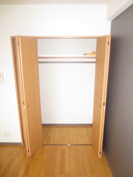 物件内観写真10　(収納)