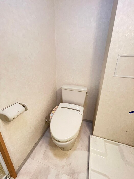 物件内観写真11　(トイレ)