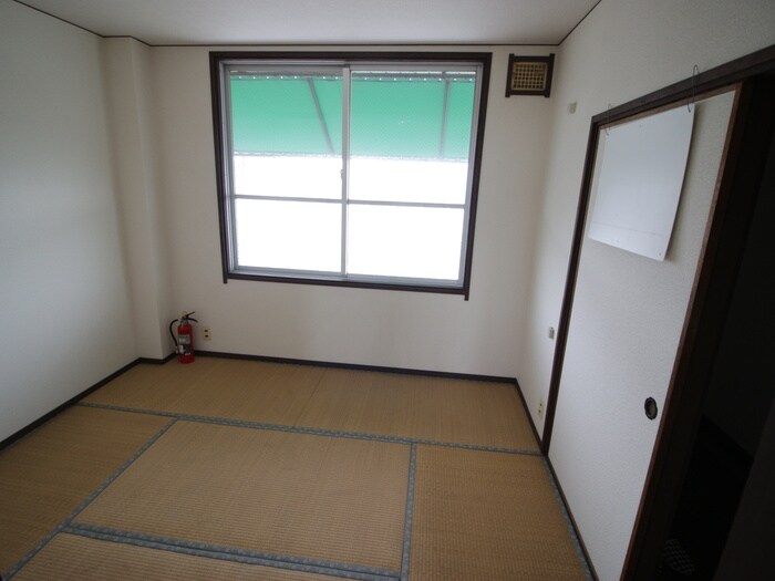 物件内観写真9　(居室)