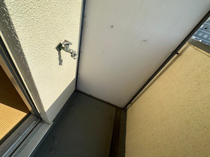 物件内観写真17　(洗濯機置場)