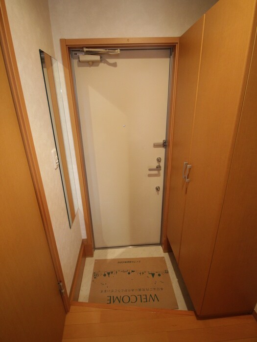 物件内観写真15　(玄関)