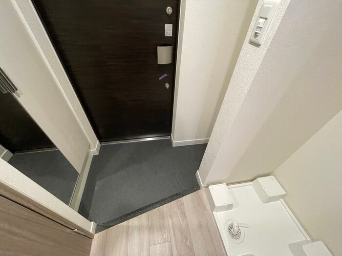 物件内観写真17　(玄関)