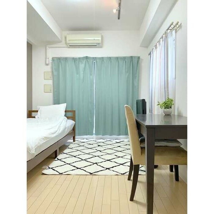 物件内観写真1　(居室)