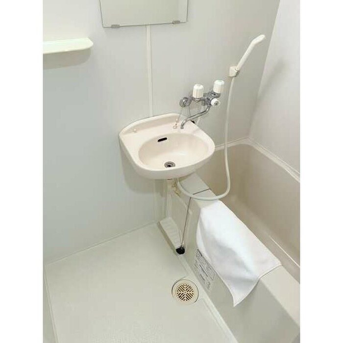 物件内観写真4　(バス／シャワールーム等)