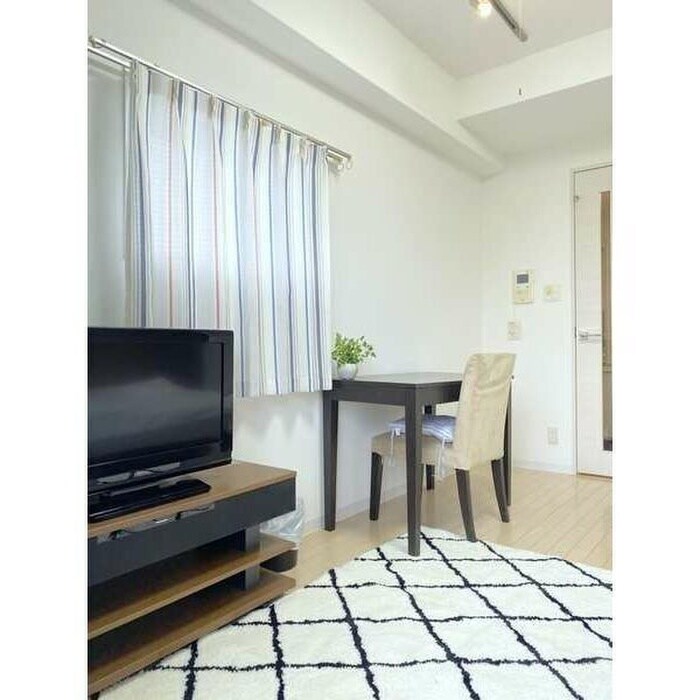 物件内観写真6　(居室)