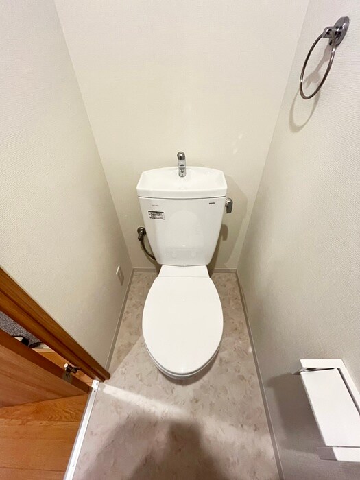 物件内観写真10　(トイレ)