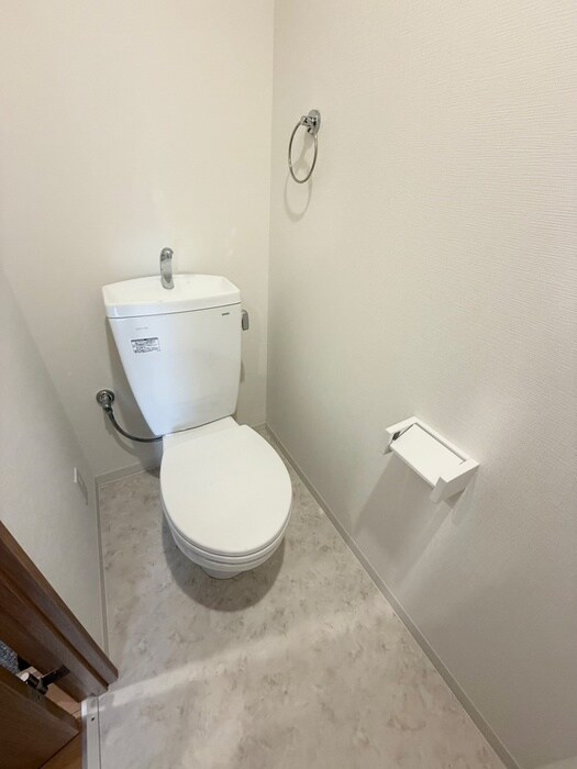 物件内観写真13　(トイレ)