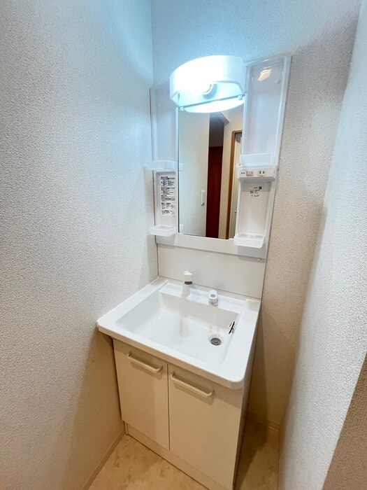 物件内観写真15　(洗面)