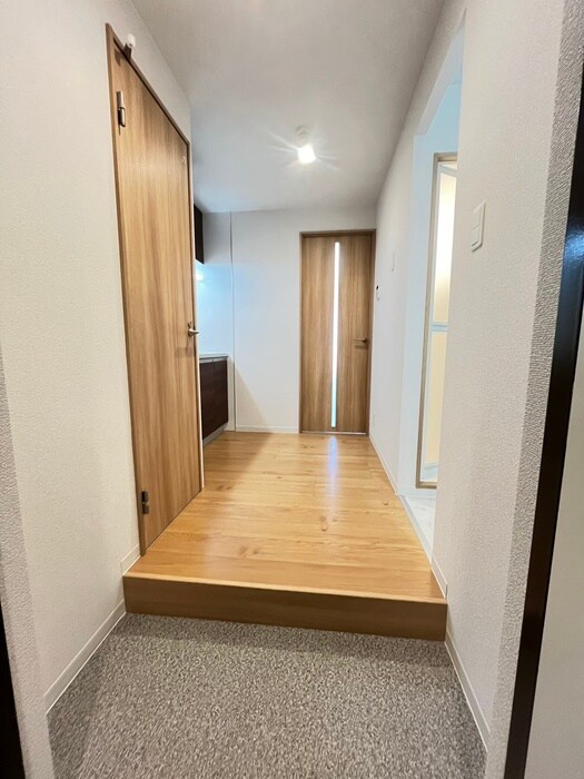 物件内観写真19　(玄関)
